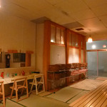 中村屋 - 内湯（タイルのお風呂）　脱衣室