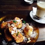 カフェ コチ - 「オレンジレーズンのフレンチトースト」６５０円
