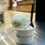 HiO ICE CREAM Stand - 美瑛シングルオリジンミルク＆いちごツインズ
