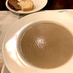 ポワソンルージュ - 