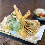 しほう田 - 天ぷら盛り合わせ…950円