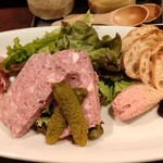 ヴァンピックル 丸の内 - 前菜3種盛り合わせ