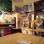 ガル屋 - 店内