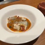 三笠会館 聖せき亭 - オマール海老の鉄板蒸し焼き