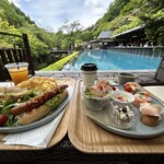 ベーカリー＆テーブル 東府や 足湯カフェ - 