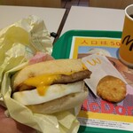 McDonald's - ソーセージとたまごは黄金の組合せですよね。