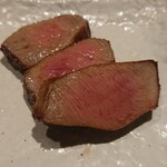 完全個室焼肉 GYU CHIBA - 中は適度なレア状態