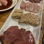 炭火焼きホルモン まんてん - 