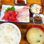 大乃家食堂 - 刺身2種盛りの定食