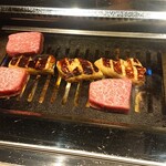 完全個室焼肉 GYU - 焼いてくれちゃってます
