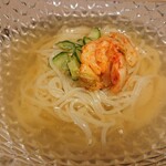 完全個室焼肉 GYU - 自分は冷麺をチョイス