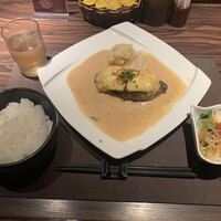 旬菜ステーキ処 らいむらいと - らいむらいと風チーズハンバーグ　￥1,680
