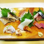 Fuku zushi - お魚は鮮度が命。新鮮な素材を活かしたお刺身もどうぞ。