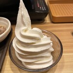 Shabuyou - ソフトクリーム　※ワッフルとかは興味ないですがソフトクリームは食べたくなりました！ソフトクリームを使ってプリンを作るメニューが紹介されてました。しゃぶ葉は組み合わせで無限な食べ方ができるので楽しい。