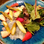 小料理ほおづき - 真鯛とイチゴとアスパラのカルパッチョ