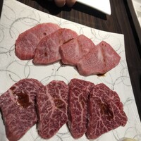 焼肉一頭両騨 町田本店 - 