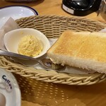 コメダ珈琲店 - モーニングのたまご