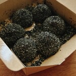 寒天工房 讃岐屋 新宿本店 - 包みわらび餅 ごま