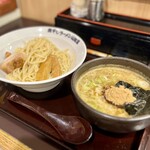 煮干しラーメン山岡家  - 