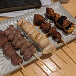 Sumibi Kushiyaki Raizu - 地鶏の串焼き５本盛り合わせ