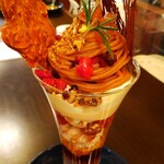 CAFE CUPOLA mejiro - 雪待ち月のモンブランパフェ