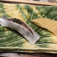 江戸富士 - いわしキャビアのせ