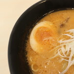 はま寿司 - 味玉1/2