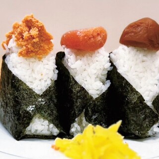 [Recommended menu 4] To finish off the meal, we offer mentaiko, salmon roe, and salmon rice Onigiri.