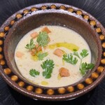 レフ アオキ - グリーンアスパラの冷製スープ