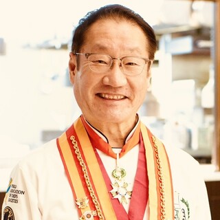 Supervised by Chef Kazushige Yamagishi, a pioneer of fusion cuisine