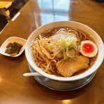 うまいもん屋 Mendy - 料理写真:ラーメン（中）