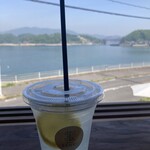 tsubuta SANK！ - 二階カウンター席からの眺めは素晴らしい