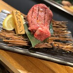 焼肉酒場 にくまる - 