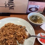 洋食屋 New 狸 - 真っ黒な見た目　味付けはけっして濃くはなく奥深い味わい