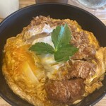 とんかつ 光 - まぁ、普通のかつ丼です