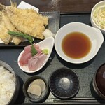 旬庵 - カマスの天ぷらとお刺身定食