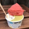 GELATERIA SANTi - ピスタチオ、いちごのソルベ、ストラッチャテッラのトリプル