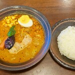 モグ - やわらかチキンのスープカレー