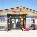 インドカレー ラッキー - 店舗外観