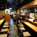 Towari Soba Sagatani - 十割蕎麦 嵯峨野 渋谷東急本店前店 店内 奥からの眺め