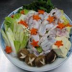 h Kappou Houchou - 冬の季節の高級品「とらふぐ」 季節の野菜といっしょに 「あつあつ」お鍋で楽しんでください