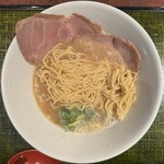 麺匠 慶次  - ストレート細麺