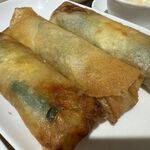 手包ワンタン専門店 港味 - 春巻き