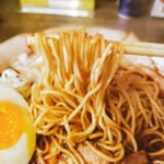 焼豚ラーメン弥太郎 - 麺リフト