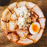 焼豚ラーメン弥太郎 - 真上から