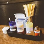 焼豚ラーメン弥太郎 - 調味料