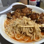 旨辛ラーメン 表裏 - 