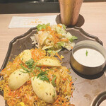 AHILYA INDIAN RESTAURANT - チキンビリヤニ