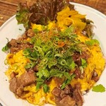 台湾黒酢豚  ふわふわ卵のルーロー飯