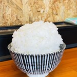 Motsu Niya En - ご飯の大盛はてんこ盛り